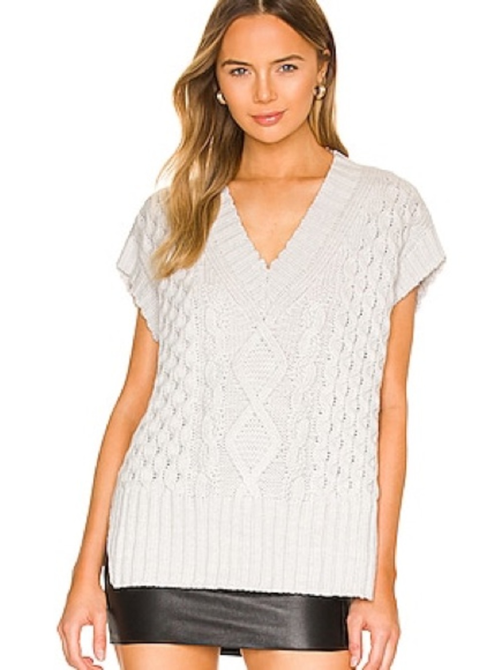 L'Academie Cream Cable Knit V-Neck Short Sleeve Sweater